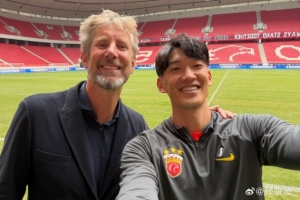 颜骏凌：向范德萨寻求了34岁时的经验 我和他交换了联系方式