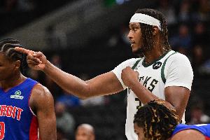 特纳被嘘？字母哥：对于为步行者付出十年光阴的人来说 这不公平