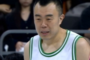 站好最后一班岗！韩德君狂揽16个篮板兢兢业业 另5中2得5分1助1帽