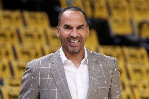 美记：因主场的氛围紧张 听说好几位独行侠球员本赛季宁愿打客场