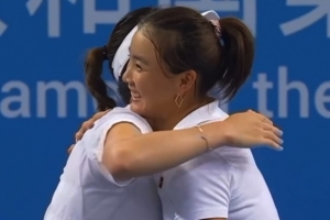 王欣瑜/袁悦逆转晋级全运会网球女双决赛，将战王雅繁/蒋欣玗