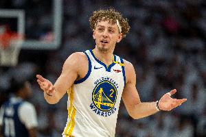 还是太矮了！勇士篮板32-52被开拓者抢爆 前场篮板9-21