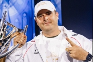 T1 CEO：我们很幸运拥有Faker 他已经从超级巨星蜕变为兼具资深领袖与团队串联能力的核心