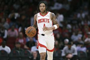 主打一个稳健！戴维森替补18分钟 一球不丢拿到5分4助1断