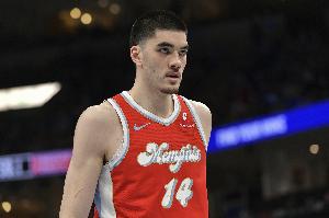 希望没事！埃迪被约基奇打到头部 回归成疑