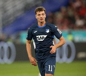 法尔克：阿斯拉尼在拜仁、多特引援名单之中，解约金3000万欧