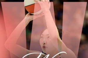 韩旭WNBL首秀砍下22分4板2助 登上球队赢球海报封面！