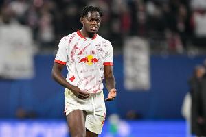 瑞天空:卢克巴夏窗解约金8000万欧 只有于帕离队拜仁才会考虑签他