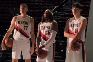 队记：开拓者把杨瀚森置于难以成功的境地 想重建却不重用年轻人