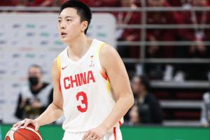 恐韩症？胡明轩近三场面对韩国队合计19中0 仅靠罚球得到4分