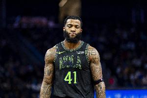 尽力了！萨迪克·贝13中9高效拿下22分11板3助1断