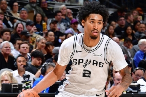 12中8得到17分1断！马刺主帅：哈珀打得有侵略性 冲篮方面做得好