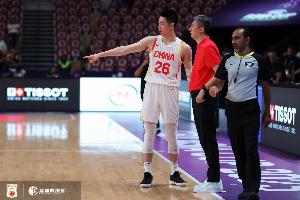 解说：一场比赛只准备一种方式就想打败对手 那中国男篮太轻敌了