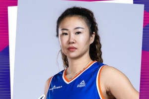 致敬！黄靖成WCBA首位年满40岁登场的球员