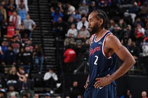 小卡生涯得分一万五！船记：快船今天确实需要小卡得15000分