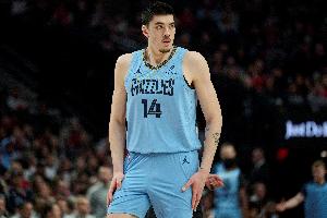 重夺领先！埃迪篮板助攻威廉姆斯三分取得领先