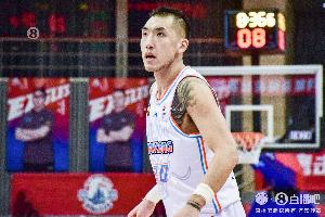 终结还是高效！陶汉林出战17分钟 6中5拿10分2板3助&正负值+19