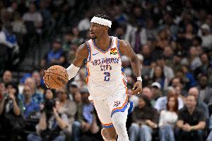 杀手锏！亚历山大急停跳投稳稳命中 率队牢牢占据场上主动