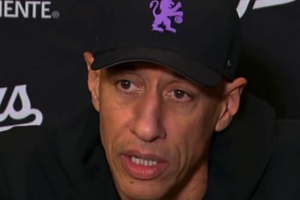 国王主帅：火箭篮板简直怪物 已尽量多打大&反正我们得分也不多