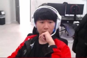 Lehends：大家看过哆啦A梦吧？汭燦能力像出木衫但是性格像小夫