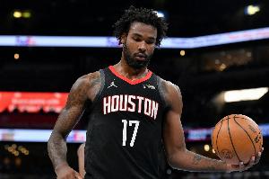 目前已连续缺席7场！火记：伊森预计将在本月晚些时候复出！