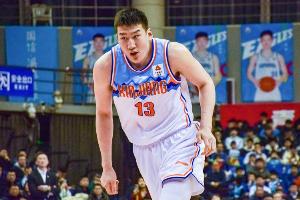 高效表现！李炎哲11中8空砍全队最高20分外加7板2助2帽