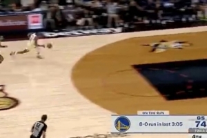 一波10-0！梅尔顿灵动抢断一条龙杀下两分 分差只有个位数了