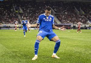 阿斯：拉菲尼亚、佩德里和姆巴佩是巴萨和皇马最关键的三人