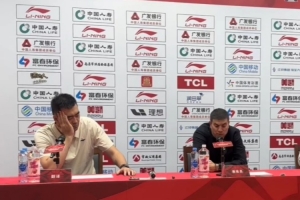 赛后发布会客串球队翻译 宁波助教张兆旭：养家糊口 想多拿份工资