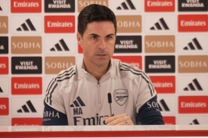 阿尔特塔：梅里诺可以成为首选中锋；冬窗将至必须时刻做好准备