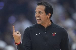 鲍威尔：斯波极具竞争力只想赢球 要求严格总能激发球员最佳状态