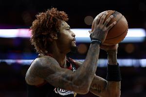 76人官方：乌布雷左膝恢复正取得进展 一周后接受重新评估