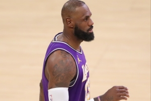 詹姆斯：NBA历史得分王从来不是我的目标 我更希望当助攻王/MVP等