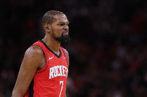 静雨：杜兰特无疑是本场第一功臣 但他的体能是争冠路上最大隐患