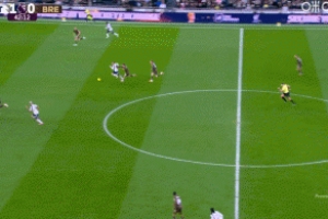 热刺首球！西蒙斯抢断奔袭一条龙破门，热刺2-0领先布伦特福德！