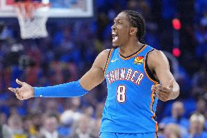 还在调状态！杰伦威11中5拿到15分8板5助1断 4次犯规