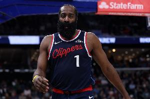 船记：快船关键时刻惨痛失利数或是联盟第一 上半场似乎毫无意义