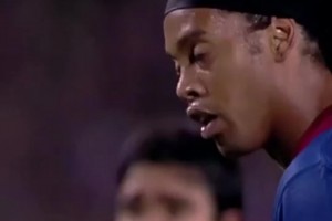 堪称教科书！小罗在欧冠打进的一粒精彩贴地斩任意球！