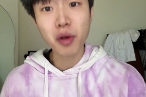 德隆-威廉姆斯与妻子合影，嫂子这身材真的不错呀！