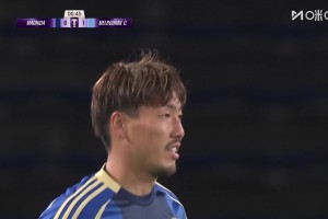 不敢相信！亚冠比赛，日本球队开场1分钟送乌龙球