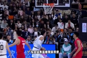 哥们，你说他这波操作什么水平？