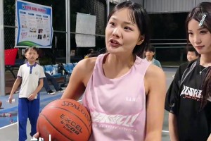 声音吵个不停！集梦116女子篮球爱好者进行搞笑内战赛