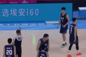 湖人战胜马刺豪取五连胜，斯马特表现出色，老詹不跟随队五连客！