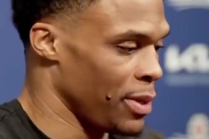 也是37岁老将了！名场面！威少：为了球迷，能出战就一定不轮休！