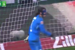 98年法兰西世界杯的看台上，当时的苏珊娜可是最靓丽的风景线！