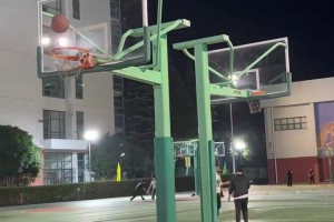 出圈了！西安交通大学千人齐唱《库里之歌》