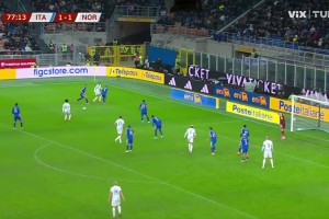 意大利率先破门！埃斯波西托转身低射入网