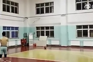 追梦格林在节目中还原与文班亚马冲突全过程！