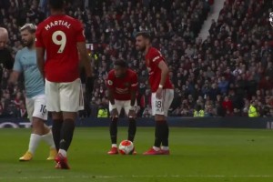 回味经典，范佩西的这一进球令无数球迷难忘