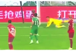 河南黄锐烽和叶立江唠嗑：能和申花踢点球很不容易，感谢球迷支持